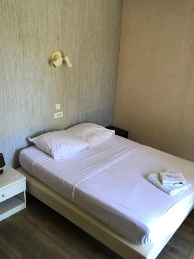 Hotel De La Gare Verchamp 외부 사진